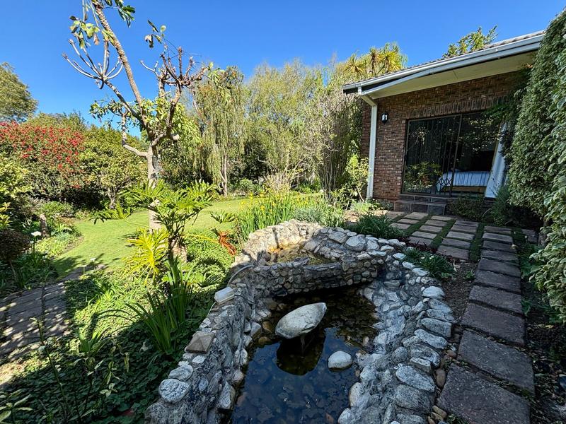5 Bedroom Property for Sale in Denver Park Western Cape